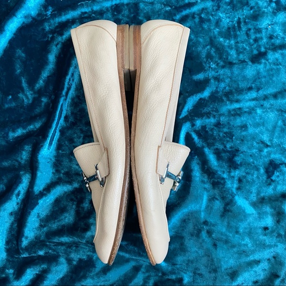 My Ferragamo Cream Tan Beige Almond Toe Loafers Size 6.5 - Picture 3 of 8